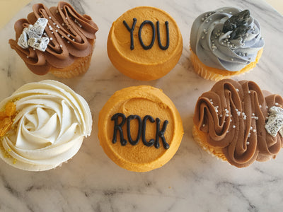 Dad Rocks!  Deluxe Regular Cupcakes