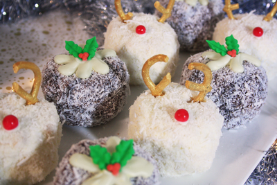 Christmas Novelty Pudding Lamingtons