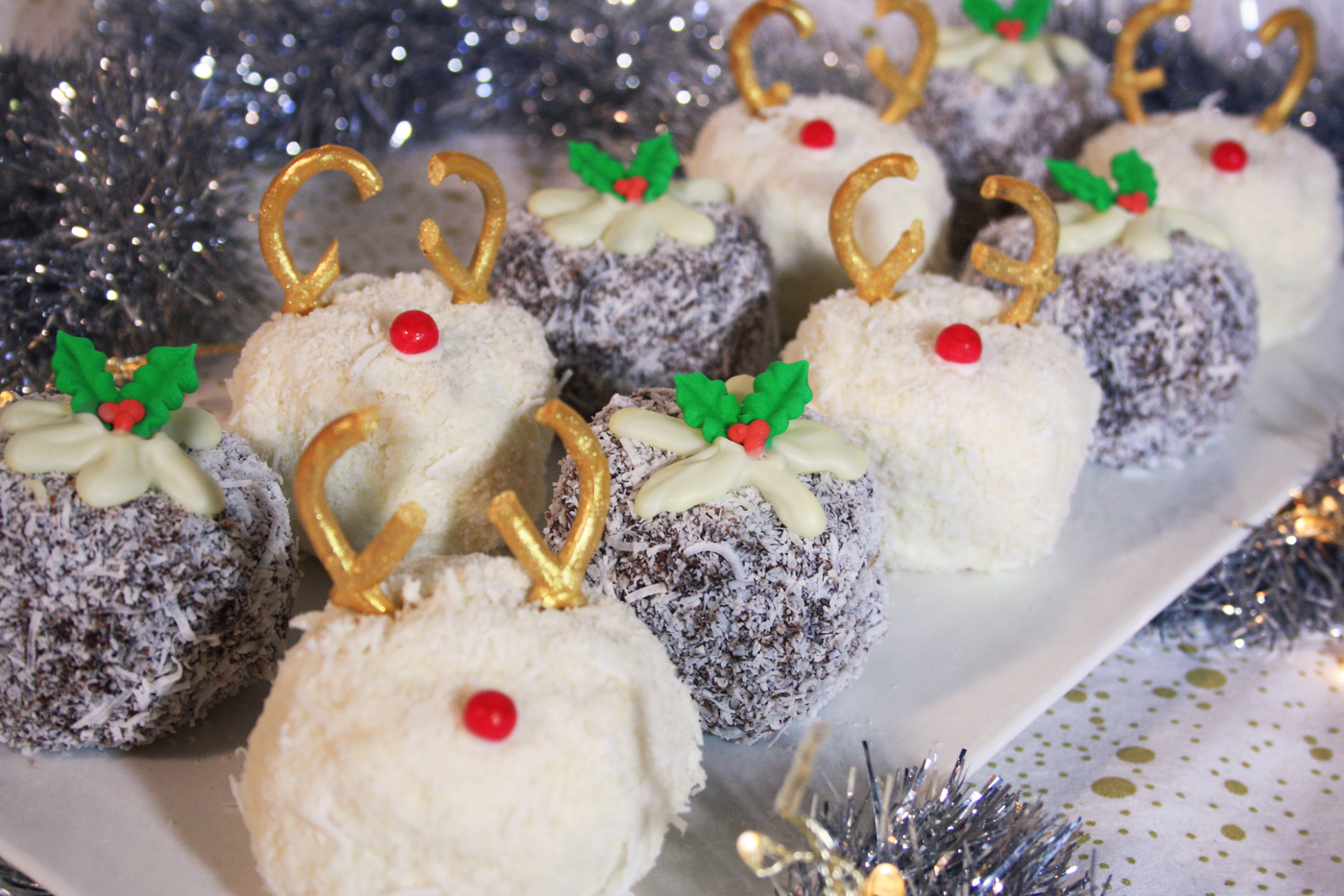 Christmas Novelty Pudding Lamingtons