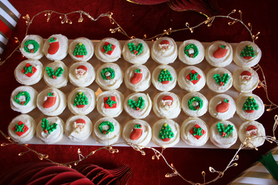 Classic Christmas Cupcakes
