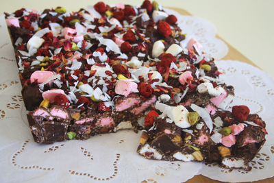 Persian Rocky Road (6 Slices)