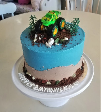 Hot Rider Cake - My Little Cupcake